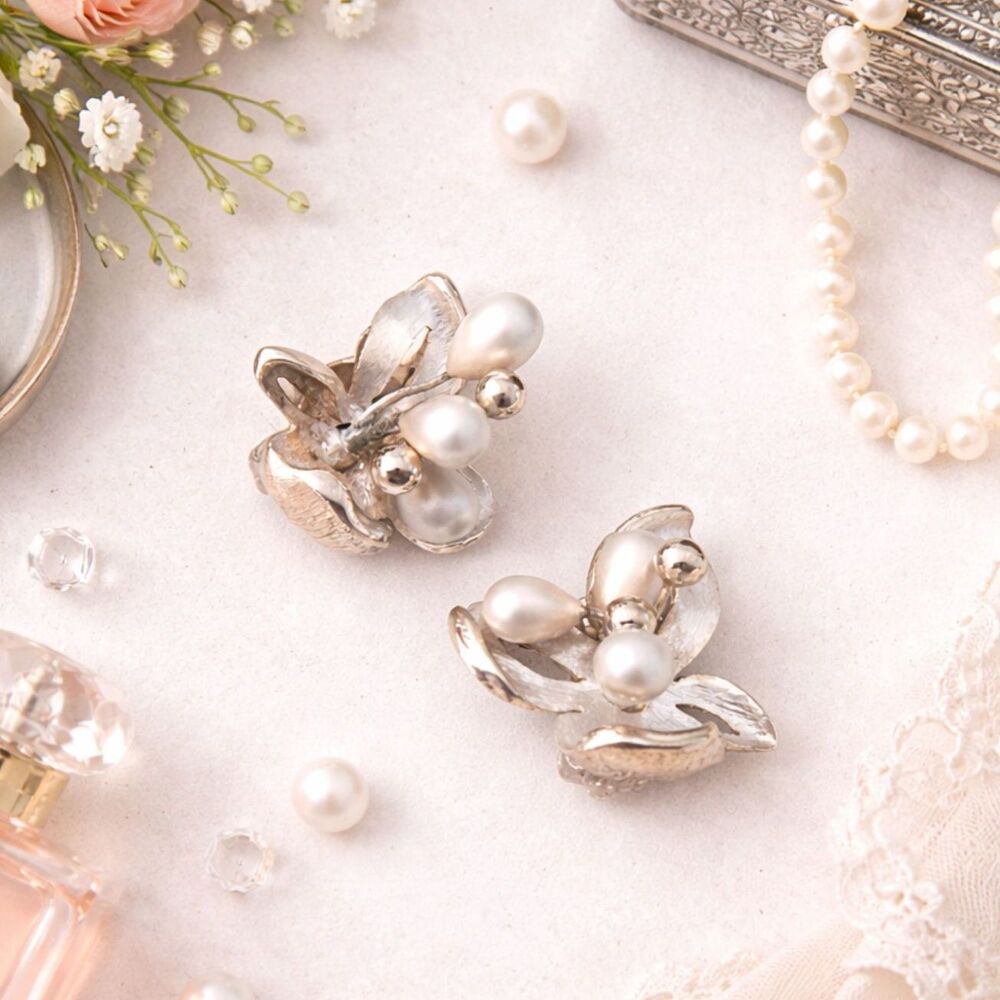 Vintage Kramer Gold Tone Clip On Faux Pearl Flower Earrings